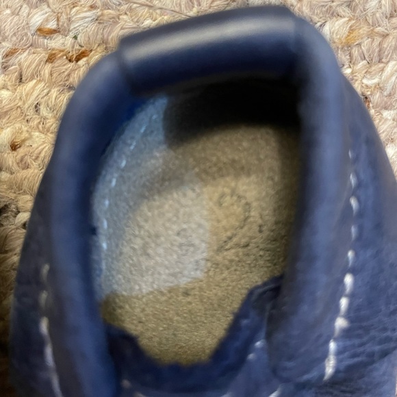 Minimoc size 2 navy baby shoes - Picture 3 of 3